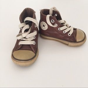 Brown leather converse size 4 toddler